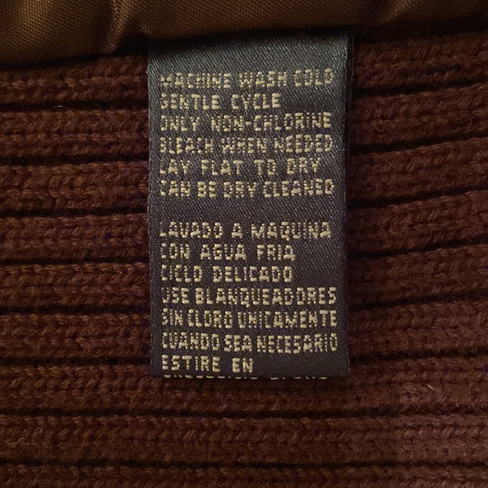 Gently used Women’s size Medium Lauren Ralph Lauren vest. - Picture 4 of 5